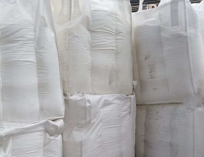 Jakie błędy w magazynowaniu najczęściej skracają żywotność worków big-bag